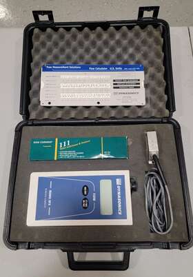 Dufx1-f1 Badger Dynasonics Portable Ultrasonic Flow Meter Doppler 0-30fps 0-9mps Usa