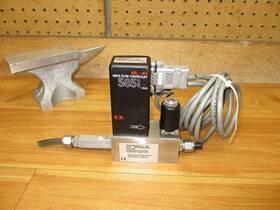 5851ea14bs2g2da Brooks Instrument Used Mass Flow Controller 5851e 3.5scfm Air