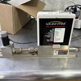 Qmbm2l1a3a1b3a1ma1a1a1aa Brooks Instruments Quantim Precision Mass Flow 100 Gm/hr