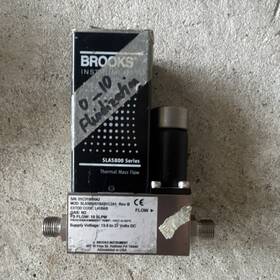 Sla580s1bab1c2a1 Brooks Mass Flow Controller 10 Slpm N2 0.032 Port Diameter