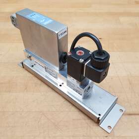 0-10v Burkert 8711 50.0 Slpm Mass Flow Controller 24vdc 14w - Used