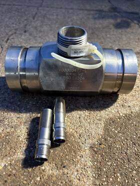 9a-100003477 Cameron 1.5 Inch X 2 Liquid Turbine Flow Meter