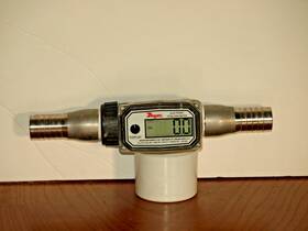 Ttm10 Dwyer Electronic Totalizing Meter With 2 1 Inch 316 Ss Hose Barbs - For Water