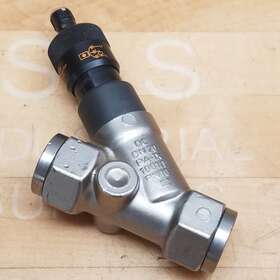Sbg332 Efector Flow Monitor With Backflow Preventer - Used