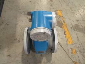 50w1f-ul0a1a10b7aa Endress & Hauser And Flow Meter Used