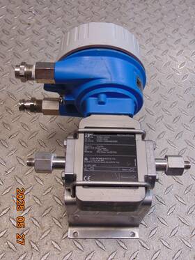 5h1b02-1j70 Endress Hauser 5h1b02-1j70/0 Promag 100 Flow Meter See Description