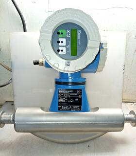 63fs15-ftw00a03b1a Endress Hauser 63f Promass F Flow Meter 1 Inch Triclamp