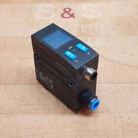 Sfab-200u-wq8-2sa-m12 Festo Flow Sensor 565395 15-30vdc 2-200 I/min - Used