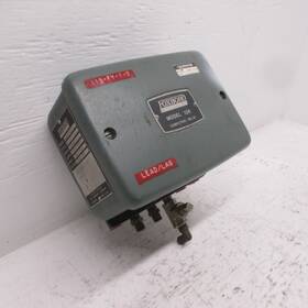136-7-15 Foxboro 136 Computing Relay Supply 20-22 Psi Input 3-15 Output