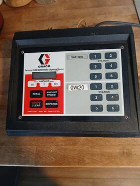 235532 Graco Electronic Fluid Commander Dispensing Control