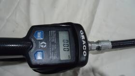 256215 Graco Ldm5 Digital Manual Oil Meter Control Quarts Flex Hose And Auto Tip
