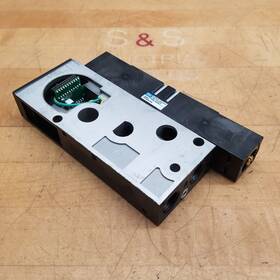 Fc93a-aa Mac Valve Pneumatic Flow Controller With Manifold Block And Connector