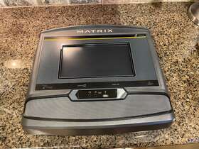 Tm698-1us-c Matrix Johnson One 1 Used Xer Console Treadmill Elliptical Ascent - Xur Xir Xr