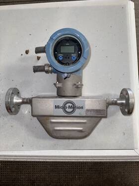 R025s113ncaaezzzz Micro Motion 1/2 Inch 300# R025 Mass Flow Sensor With 1700 Transmitter B14
