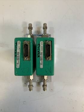 M100b00722cr1bv Mks Instruments Mass Flow Controller Lot Of 2-b3b