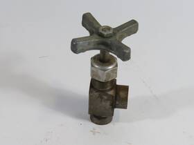 S202s4 Pneu-trol Water Pressure Control Valve 1/4 Npt Used