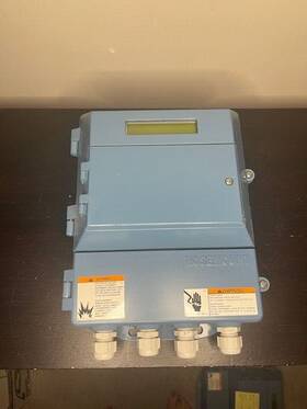8712esr1a1n0da1m4 Rosemount Remote Flow Meter Transmitter With Display 4-20ma