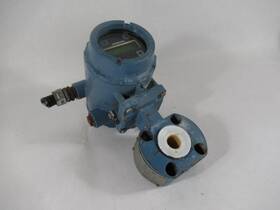 8732cj12n0m4t1 Rosemount Transmitter With Magnetic Flow Tube 90-250vac Used