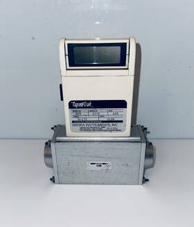 828-slpm Sierra Instruments Model 828 Top-trak Gas Mass Flow Meter 0-175 Slpm - Rare