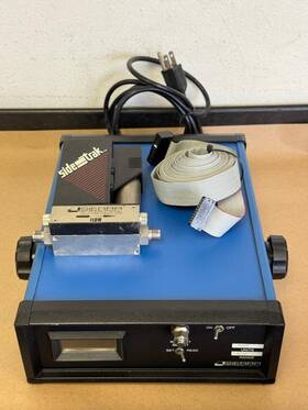 840-l-1-v1 Sierra 841-01-1 Instruments Mass Flow Controller Valve Air 0-10 Sccm