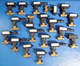 Vks15m2leybo77 Sika Vks 15 M2 Flow Switch Lot Of 19