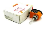 New Efector Ifm SID10ADBFPKG/US-100-IPF-SI1000 Flow Sensor SID10ADBFPKGUS100IPF. Fixed Price $250.00.