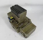 Ross 3573A5202Z Double Air Valve 1/4 Connection 2-8.5 Bar Used. Fixed Price $993.99.