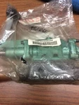 Numatics 33HLS543O000000 Air Pilot Valve .3750 In 4-WAY Posit-new No Box. Fixed Price $977.50.