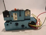 New Mac 6223C-000-PM-111DA Solenoid Valve W/manifold. Fixed Price $106.25.