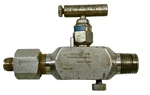 Rosemount C306111125-0000 Valve Pneumatic Transmitter 10000 Psi 85F 4000. Fixed Price $85.00.