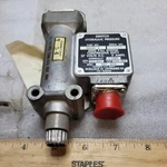 Wallace Leonard Hydraulic Pressure Switch 106030-4 New Old Stock. Fixed Price $39.00.