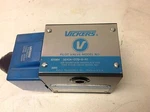 Vickers Hydraulic Directional Control Valve DG4S4017B-B-60. Fixed Price $350.00.