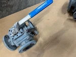 J-flow Controls 3 Way Ball Valve Flanged 15016 1/2. Fixed Price $289.90.