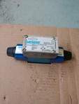 Vickers DG4V-3-2C-M-W-B-40 Directional Control Valve DG4V32CMWB40 W/633741 Coils. Fixed Price $109.99.