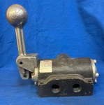 Aro Manual Air Control Valve Fluid Power, K313LS, 4 WAY/3 Position, 3/8" Npt. Fixed Price $350.00.