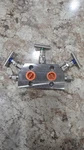 Rosemount Manual Valve Manifold 0305RC52B11, Suitable Media: Water, Oil, Air. Fixed Price $191.00.
