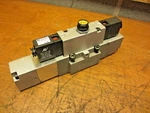 Automatic Valve 407C67S39DS3AA4, P/n: 7201-99A, Pneumatic 120V Coils *new*. Fixed Price $10.75.