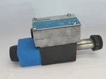 Vickers DG4V-3S-2C-M-FW-B5-60-EN21 Directional Valve Missing Coil Used. Fixed Price $112.49.